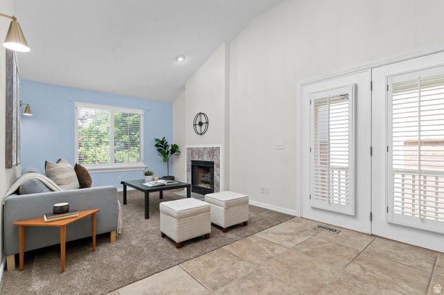 239 E COTTAGE WOOD LN, Murray, UT 84107