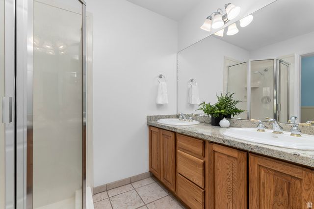 239 E COTTAGE WOOD LN, Murray, UT 84107