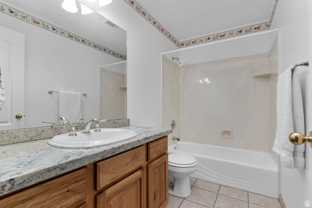 239 E COTTAGE WOOD LN, Murray, UT 84107