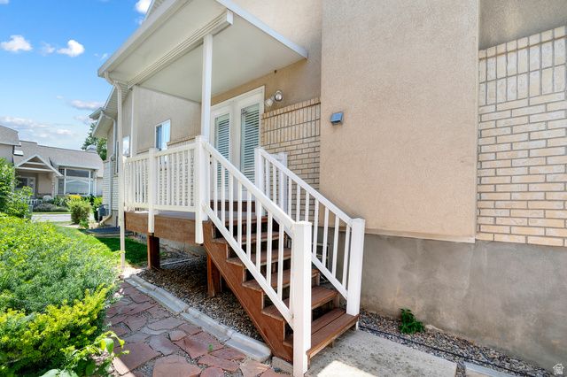 239 E COTTAGE WOOD LN, Murray, UT 84107