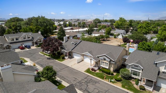 239 E COTTAGE WOOD LN, Murray, UT 84107