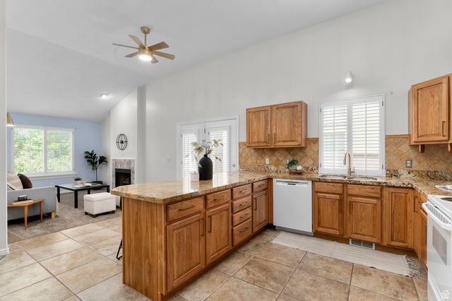 239 E COTTAGE WOOD LN, Murray, UT 84107