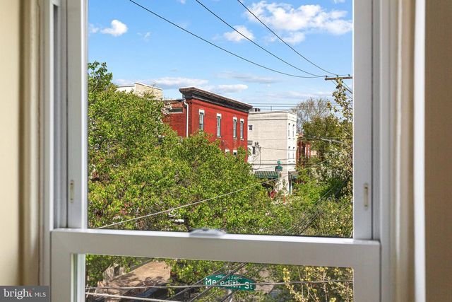 2456 MEREDITH ST, Philadelphia, PA 19130