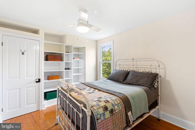 2456 MEREDITH ST, Philadelphia, PA 19130