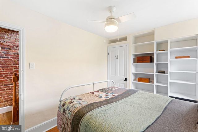 2456 MEREDITH ST, Philadelphia, PA 19130