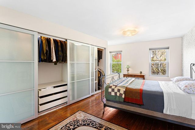 2456 MEREDITH ST, Philadelphia, PA 19130