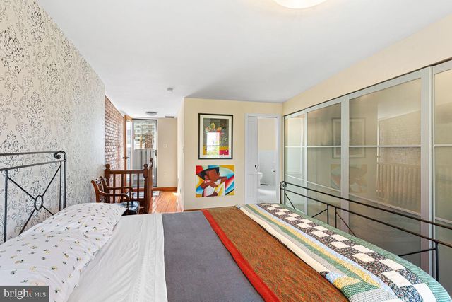 2456 MEREDITH ST, Philadelphia, PA 19130