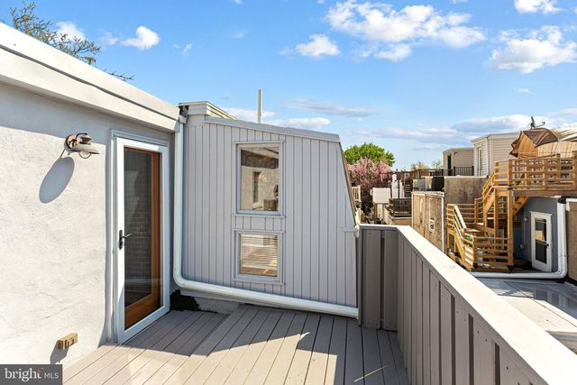 2456 MEREDITH ST, Philadelphia, PA 19130