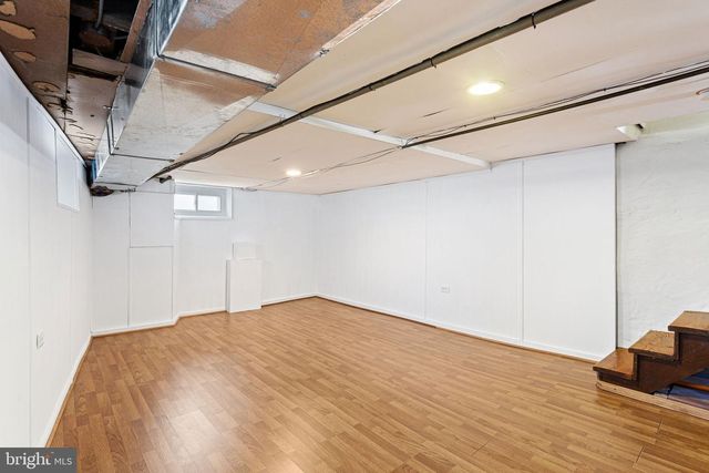 2456 MEREDITH ST, Philadelphia, PA 19130