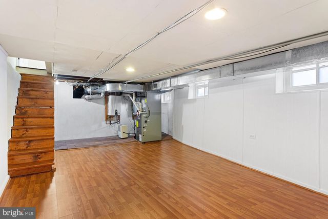 2456 MEREDITH ST, Philadelphia, PA 19130