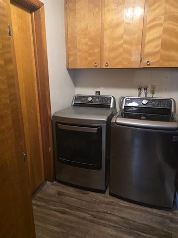 1001 Elm Street, Mauston, WI 53948