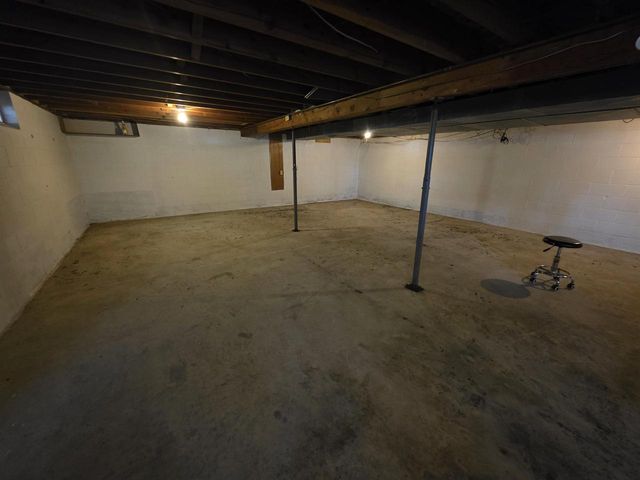 1001 Elm Street, Mauston, WI 53948