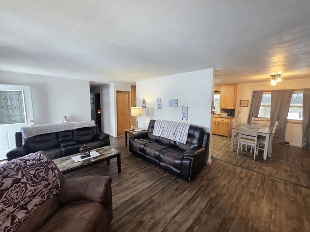 1001 Elm Street, Mauston, WI 53948