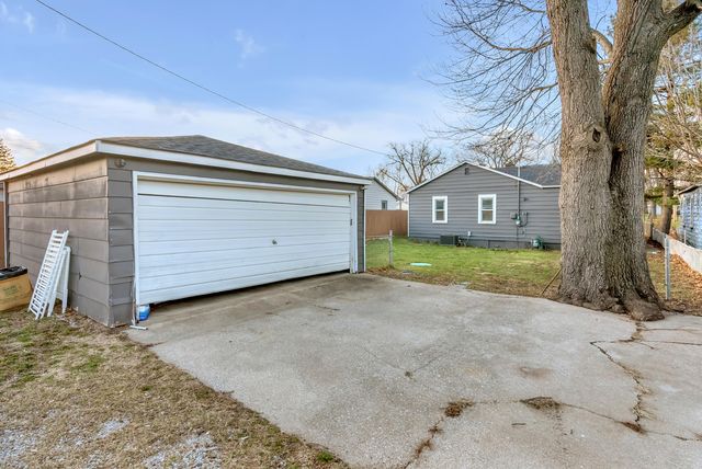 31 Tyler Street, New Chicago, IN 46342