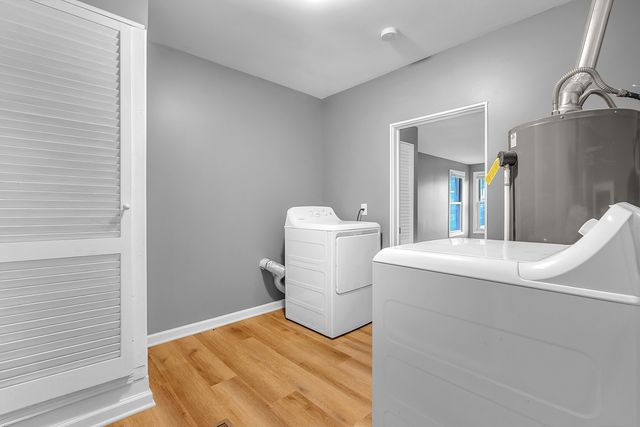 31 Tyler Street, New Chicago, IN 46342