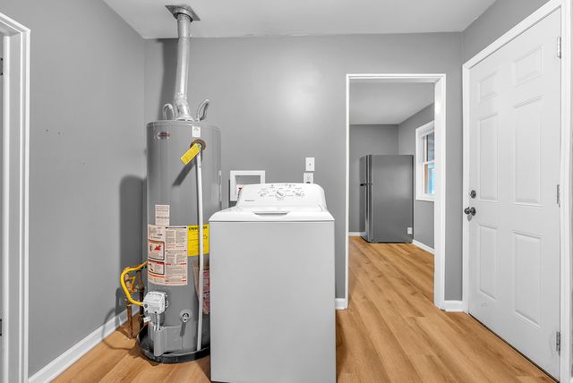 31 Tyler Street, New Chicago, IN 46342