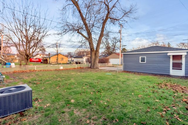 31 Tyler Street, New Chicago, IN 46342