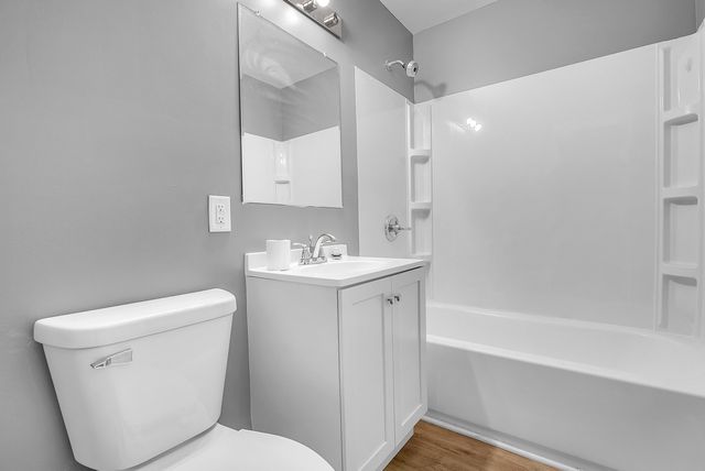 31 Tyler Street, New Chicago, IN 46342