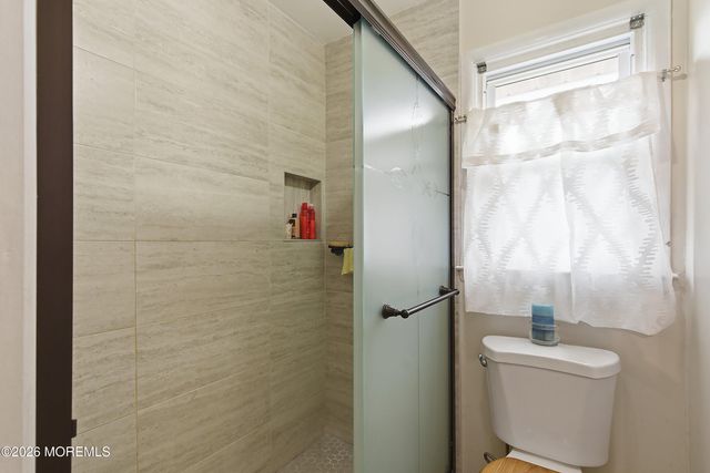 56 Bellflower Court, Toms River, NJ 08755