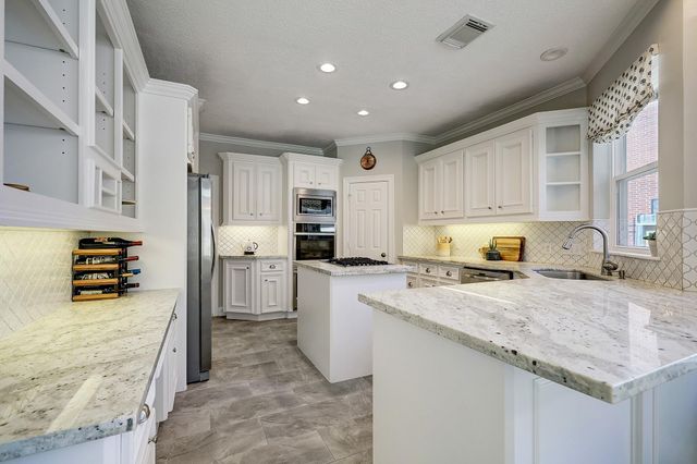 18902 Mountain Spring Drive Drive, Spring, TX 77379