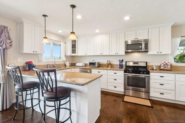 10948 Valldemosa Ln, San Diego, CA 92124