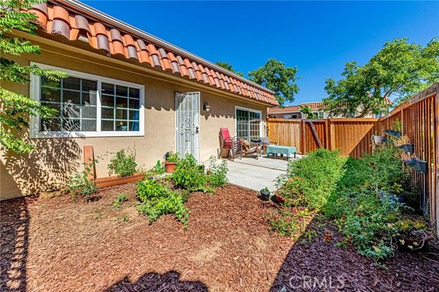 26 Seton, Irvine, CA 92612