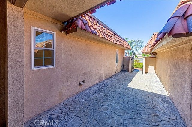 26 Seton, Irvine, CA 92612