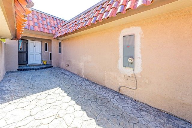 26 Seton, Irvine, CA 92612