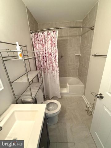 1238 LAKEVIEW PKWY, Locust Grove, VA 22508