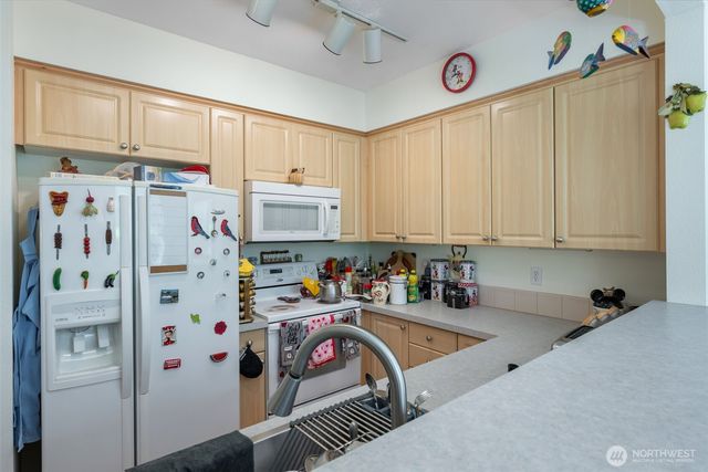 13000 Admiralty Way #C105, Everett, WA 98204