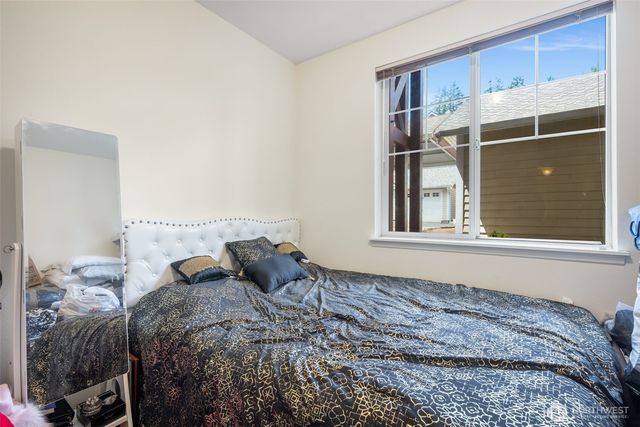 13000 Admiralty Way #C105, Everett, WA 98204