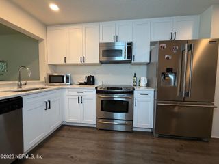 3801 CROWN POINT Road 1311, Jacksonville, FL 32257