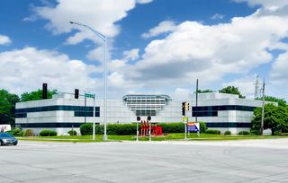 1700 W Central Road, Arlington Heights, IL 60005