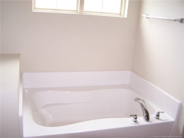 70 Carlisle Place, Spring Lake, NC 28390
