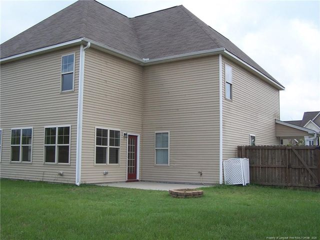 70 Carlisle Place, Spring Lake, NC 28390