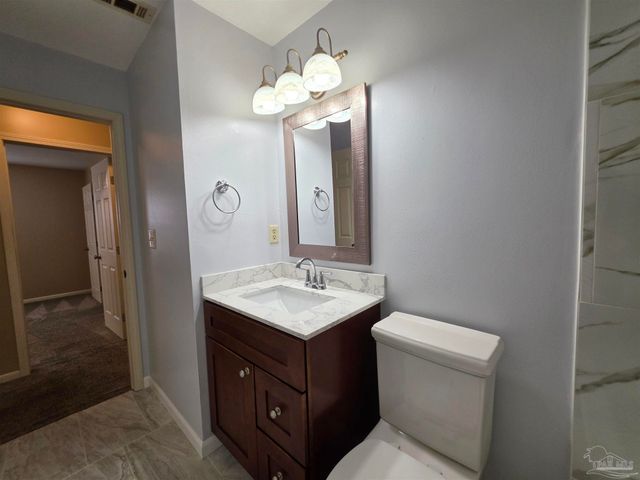 1011 N Dr Martin Luther King Jr Dr B, Pensacola, FL 32501