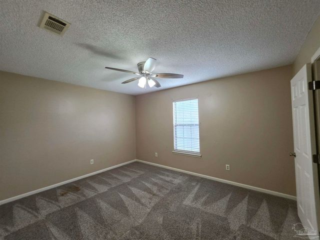 1011 N Dr Martin Luther King Jr Dr B, Pensacola, FL 32501