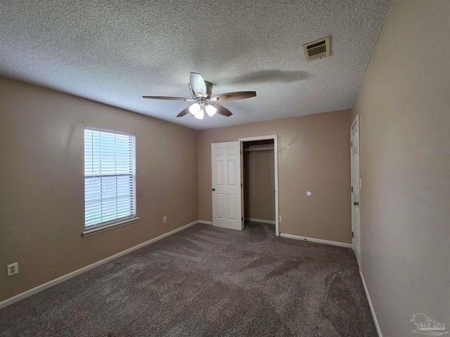 1011 N Dr Martin Luther King Jr Dr B, Pensacola, FL 32501