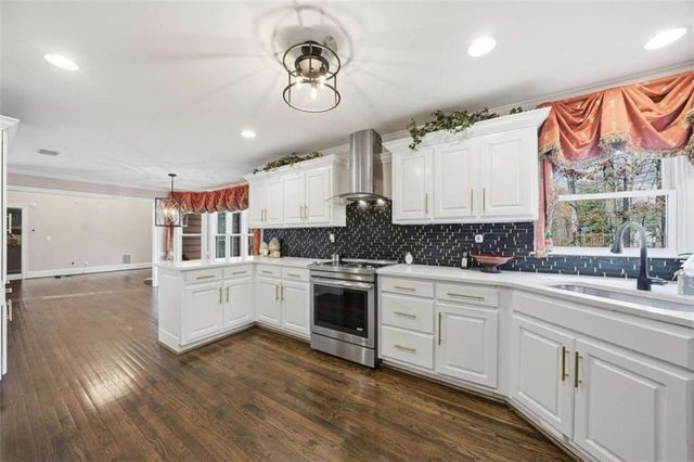 2901 Briscoe Road, Loganville, GA 30052