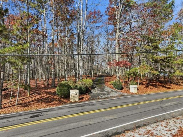 2901 Briscoe Road, Loganville, GA 30052