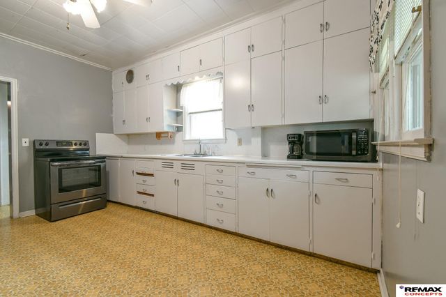 1221 Rose Street, Lincoln, NE 68502