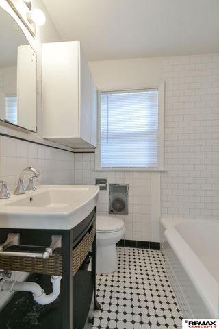 1221 Rose Street, Lincoln, NE 68502