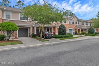 5915 PAVILION Drive, Jacksonville, FL 32258