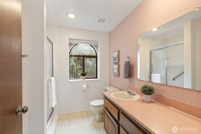 3661 NE Liverpool Drive, Bremerton, WA 98311