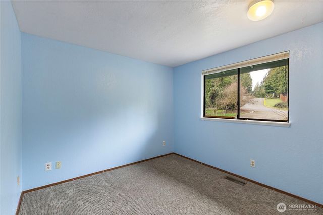 3661 NE Liverpool Drive, Bremerton, WA 98311