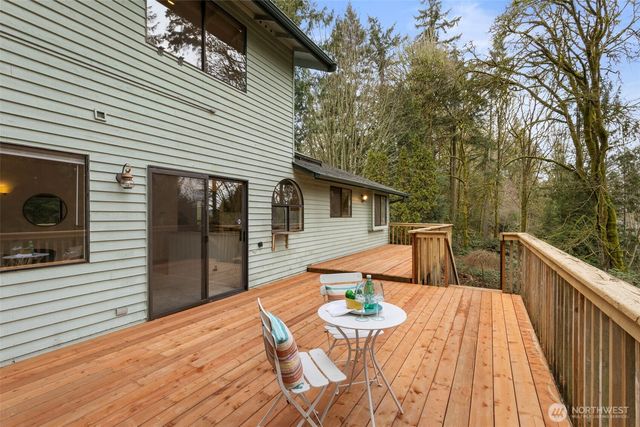 3661 NE Liverpool Drive, Bremerton, WA 98311