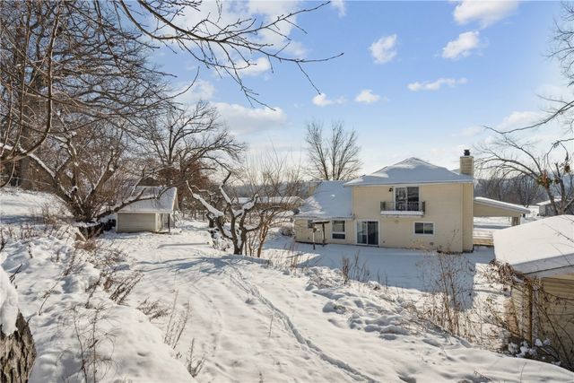 6910 Kiowa Trace NE, Cedar Rapids, IA 52411