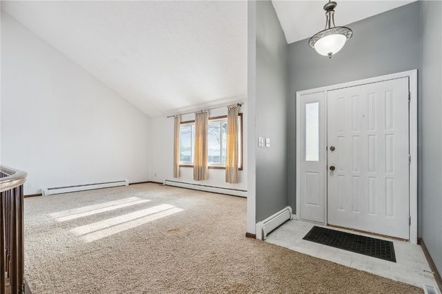 6910 Kiowa Trace NE, Cedar Rapids, IA 52411