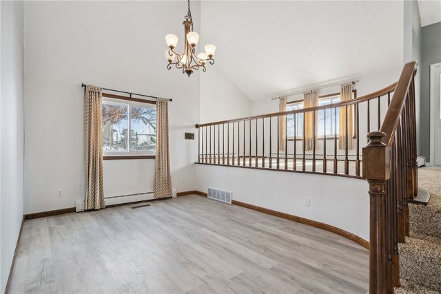 6910 Kiowa Trace NE, Cedar Rapids, IA 52411