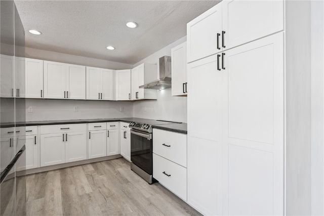 6910 Kiowa Trace NE, Cedar Rapids, IA 52411